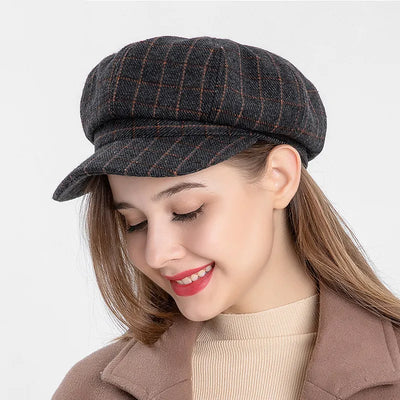 K239 Women’s Retro Plaid Beret Hat for Autumn and Winter